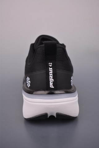 Nike ReactX Pegasus 42 view 4