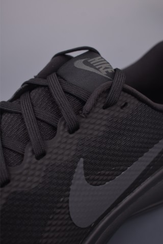 Nike Revolution 8 view 7