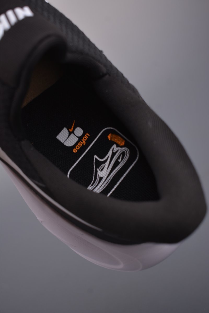 Nike Revolution 8 view