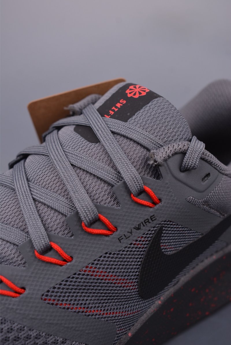 Nike Run Swift 3 view