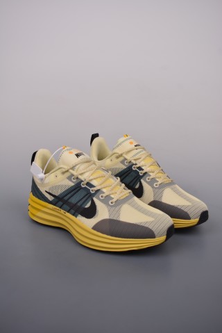 Nike Runar Roam view 1