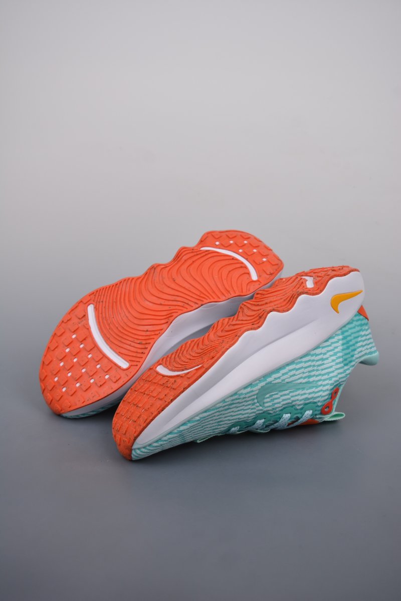Nike WMNS Motiva view