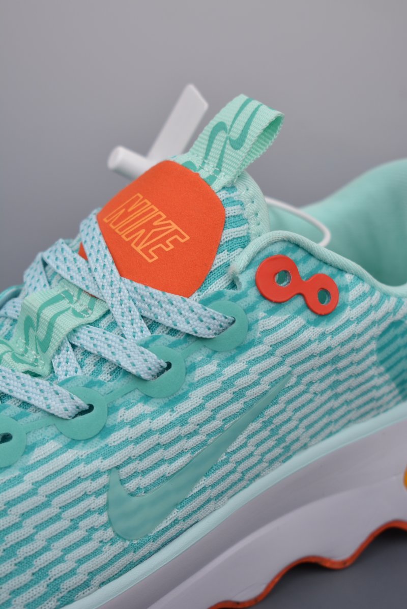 Nike WMNS Motiva view