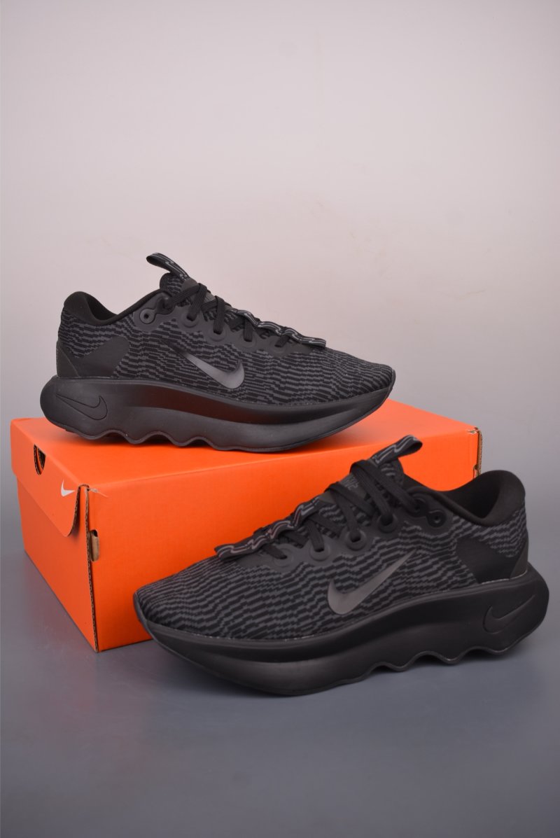 Nike WMNS Motiva view
