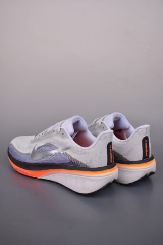Nike Zoom Pegasus 42 view 2