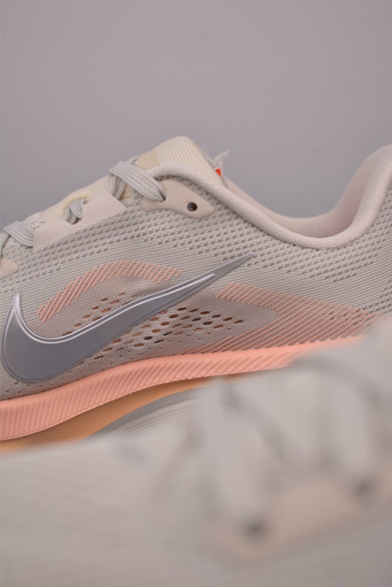 Nike Zoom Pegasus 42 view