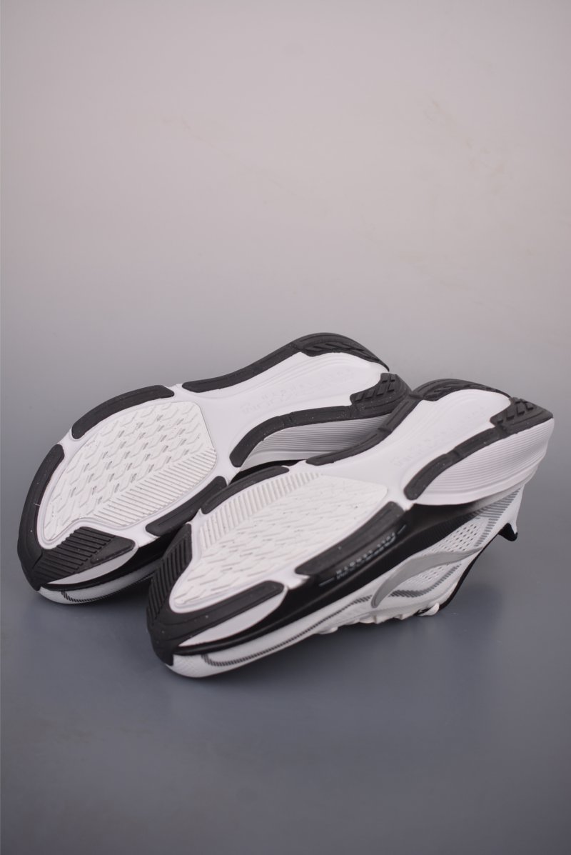 Nike Zoom Pegasus 42 view