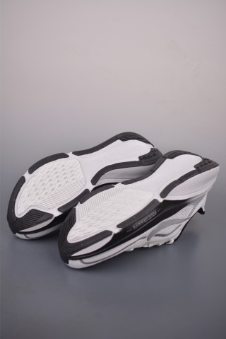 Nike Zoom Pegasus 42 view 3
