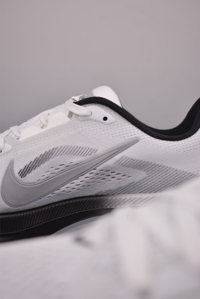 Nike Zoom Pegasus 42 view