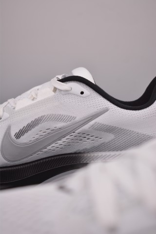 Nike Zoom Pegasus 42 view 8