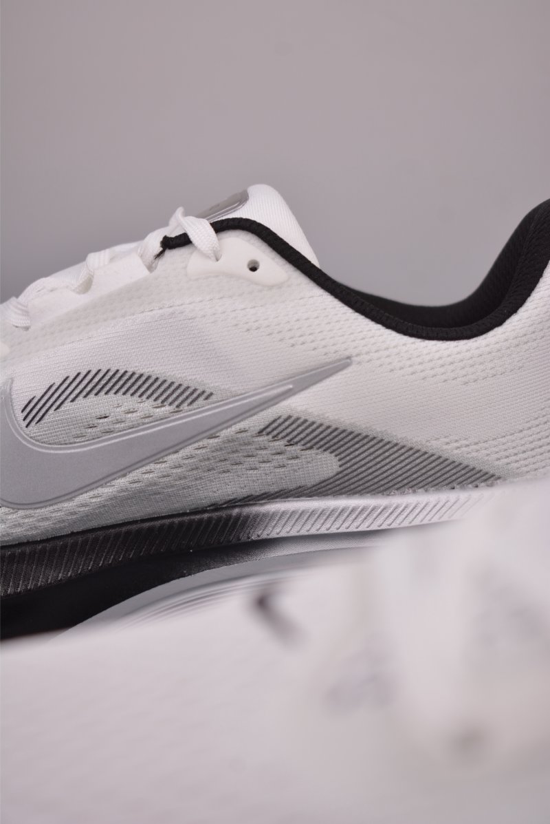 Nike Zoom Pegasus 42 view