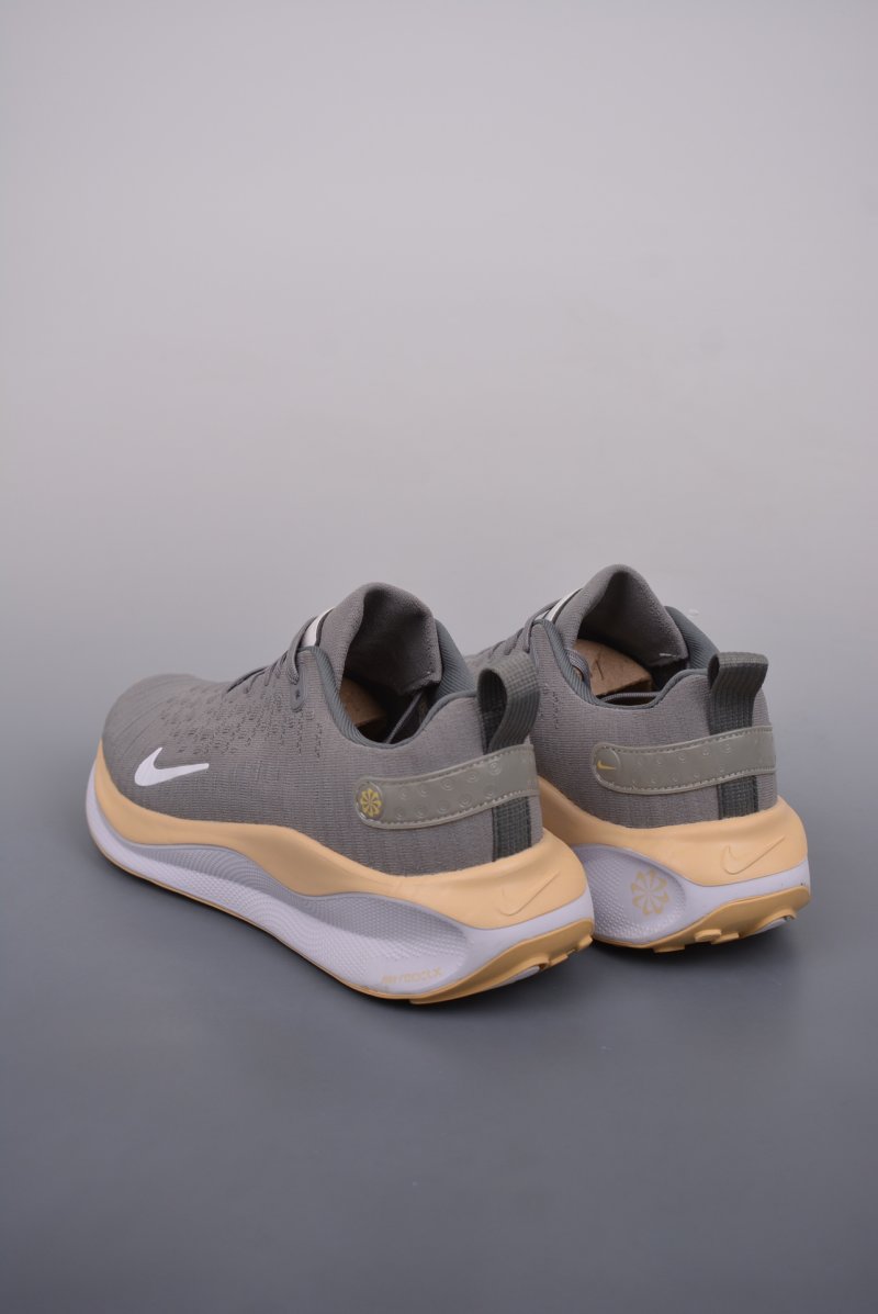 Nike Zoom React Infinity Run FK 4 view