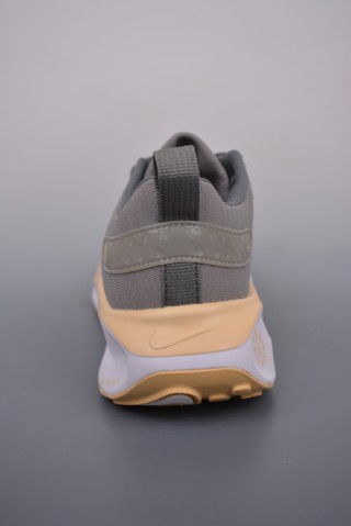 Nike Zoom React Infinity Run FK 4 view 4