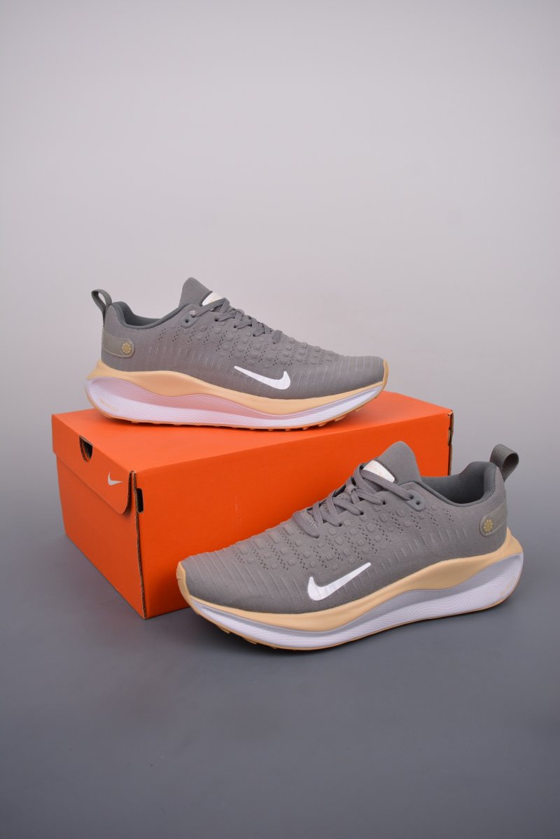 Nike Zoom React Infinity Run FK 4 view