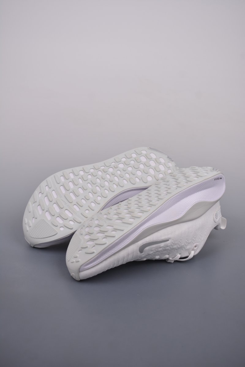 Nike Zoom React Infinity Run FK 4 view