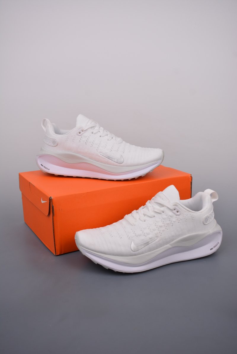 Nike Zoom React Infinity Run FK 4 view