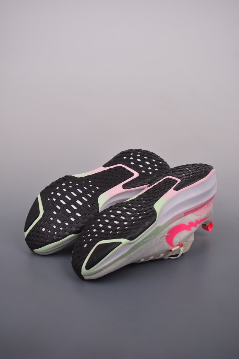 Nike Zoom React Infinity Run FK 3 view
