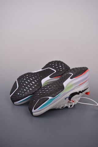 Nike Zoom React Infinity Run FK 3 view 3