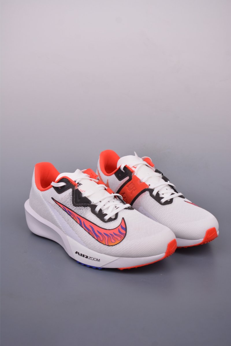 Nike Zoom Rival Fly 4 view