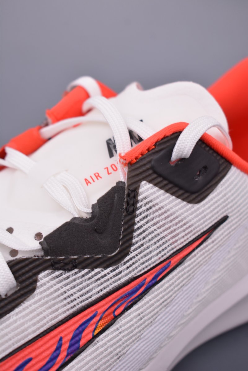 Nike Zoom Rival Fly 4 view