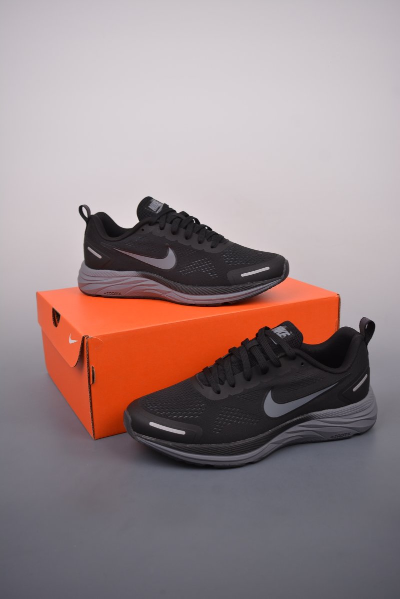 Nike Zoom Winflo 9X view