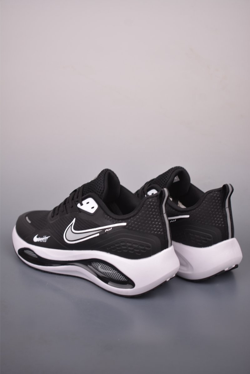Nike Zoom Winflo view