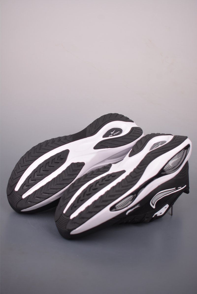 Nike Zoom Winflo view