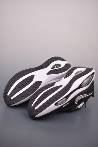 Nike Zoom Winflo view 3
