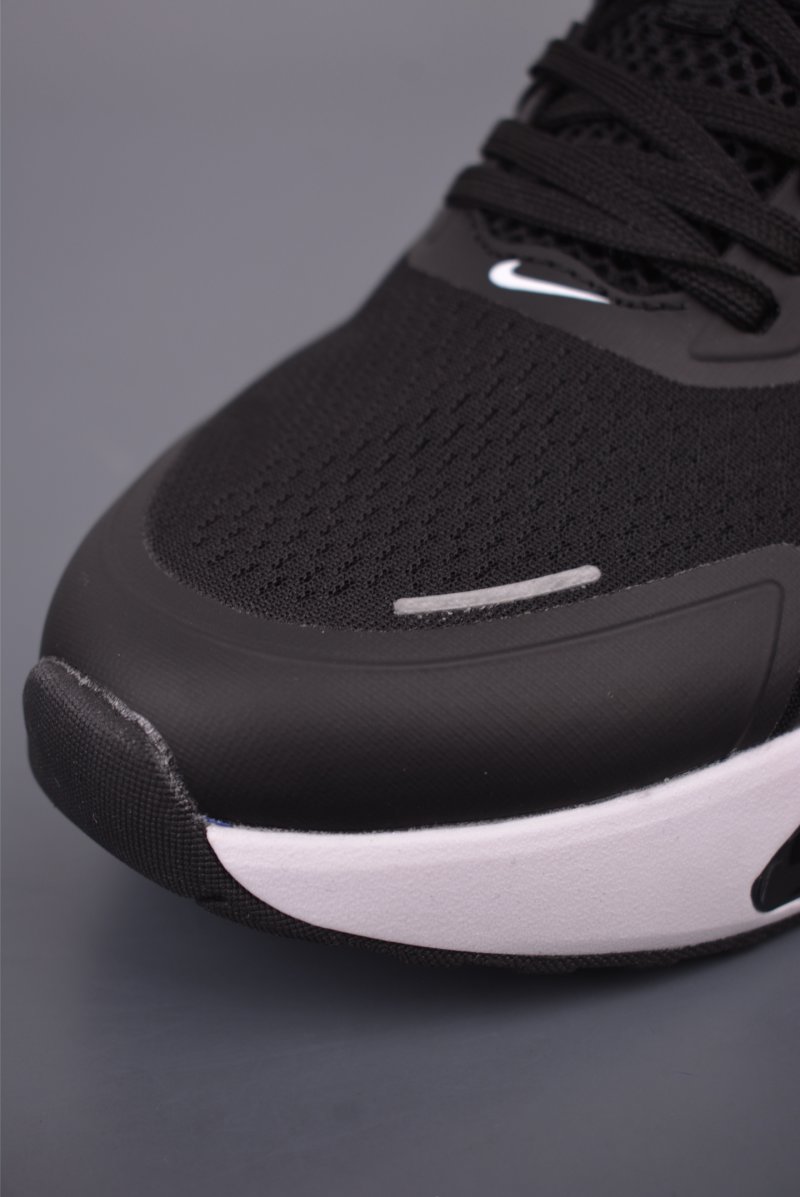 Nike Zoom Winflo view
