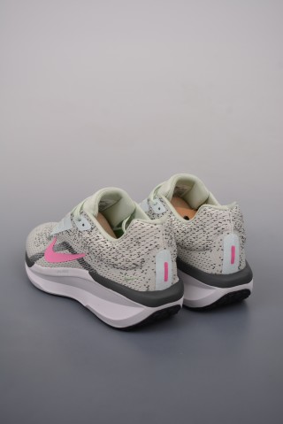 Nike Zoom Winflo 11 view 2