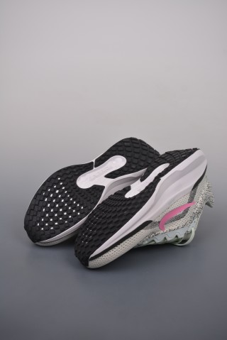 Nike Zoom Winflo 11 view 3