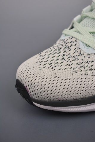 Nike Zoom Winflo 11 view 6