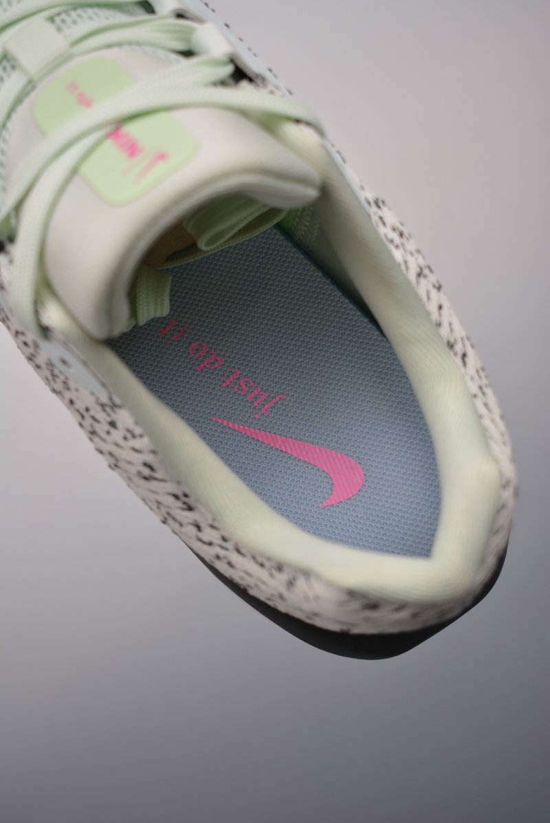 Nike Zoom Winflo 11 view