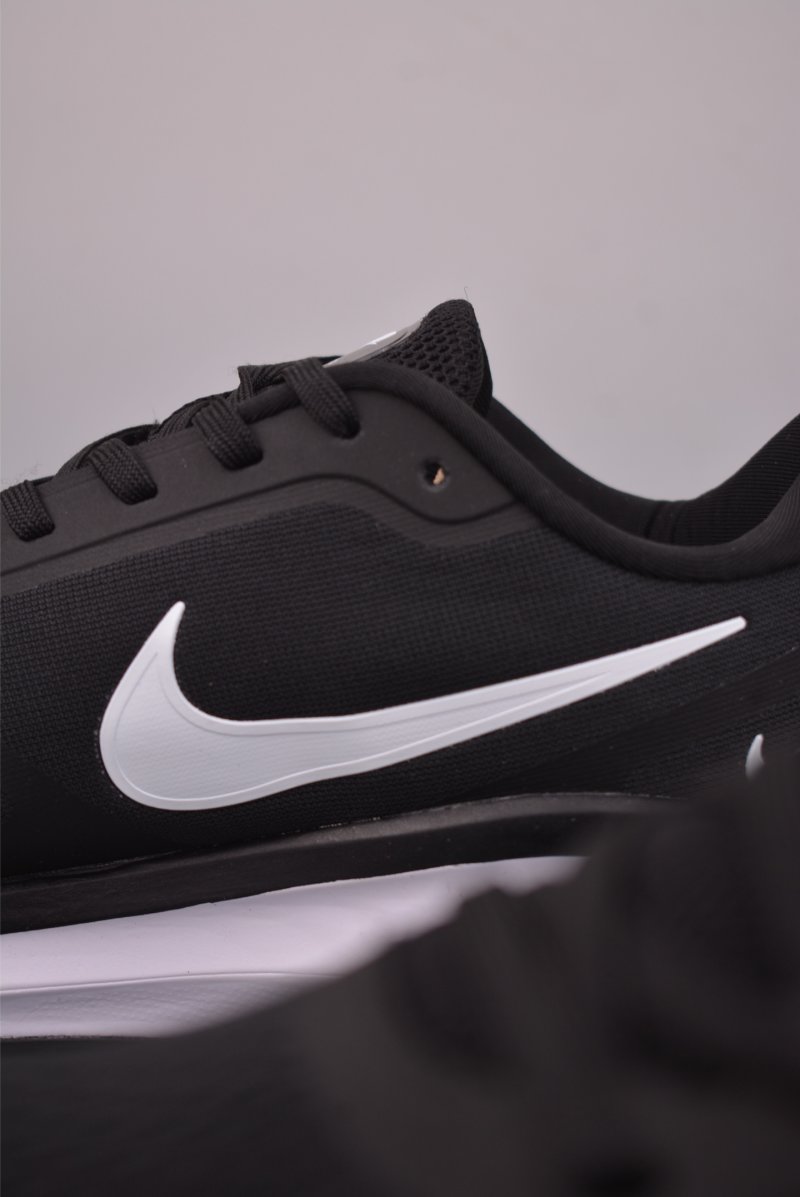 Nike Zoom Winflo view