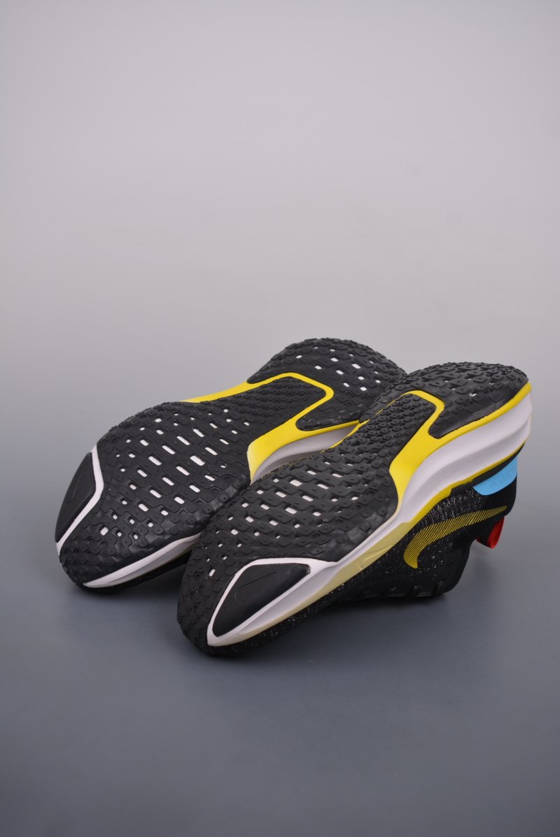 Nike Zoom X Invincible Run FK 3 view