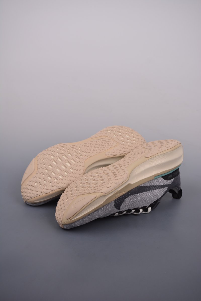 Nike Zoom X Invincible Run FK 3 view