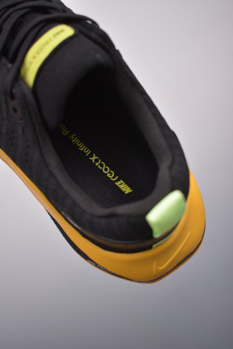 Nike Zoom X Invincible Run 4 view