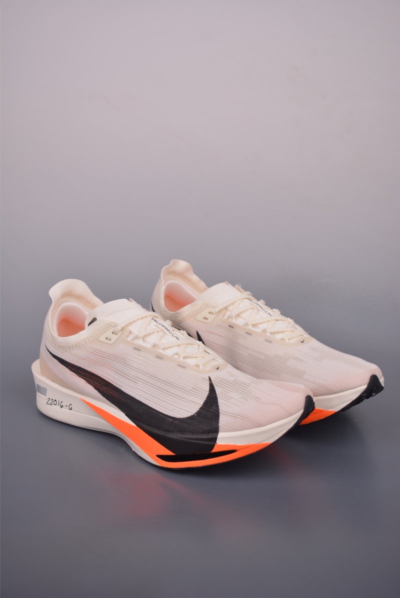 Nike ZoomX Streakfly 2