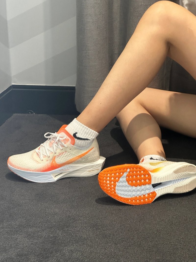 Nike ZoomX Vaporfly Next%3 view