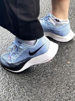 Nike ZoomX Vaporfly Next% view 2
