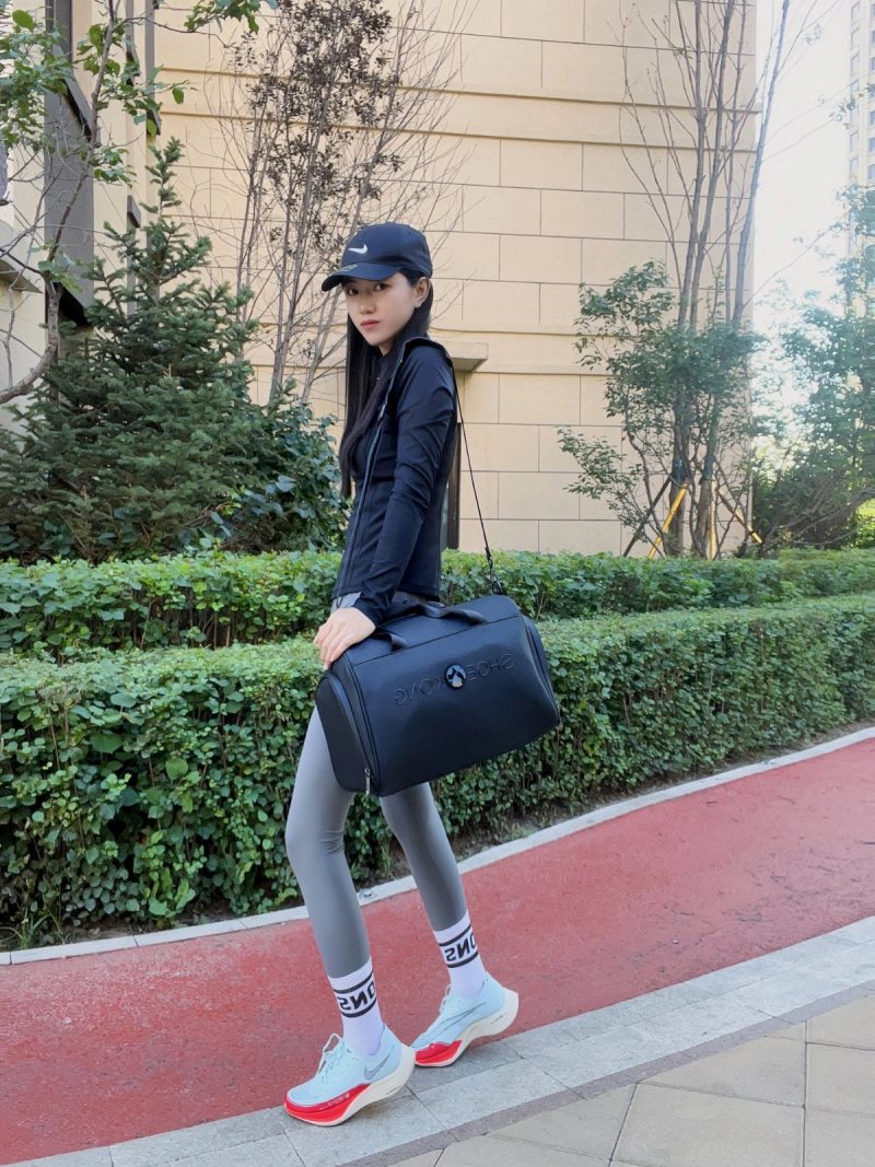 Nike ZoomX Vaporfly Next% view