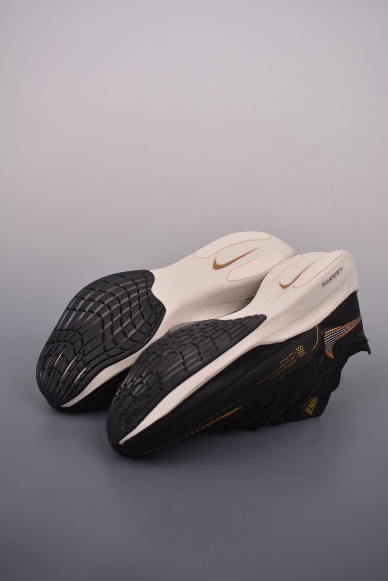 Nike ZoomX Vaporfly Next% view