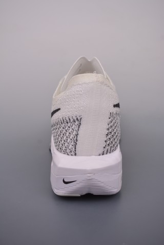 Nike ZoomX Vaporfly Next%3 view 4