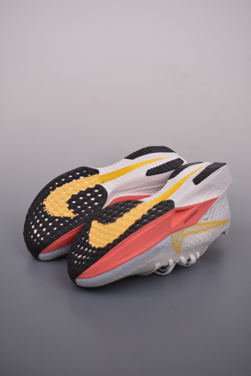 Nike ZoomX Vaporfly Next%3 view