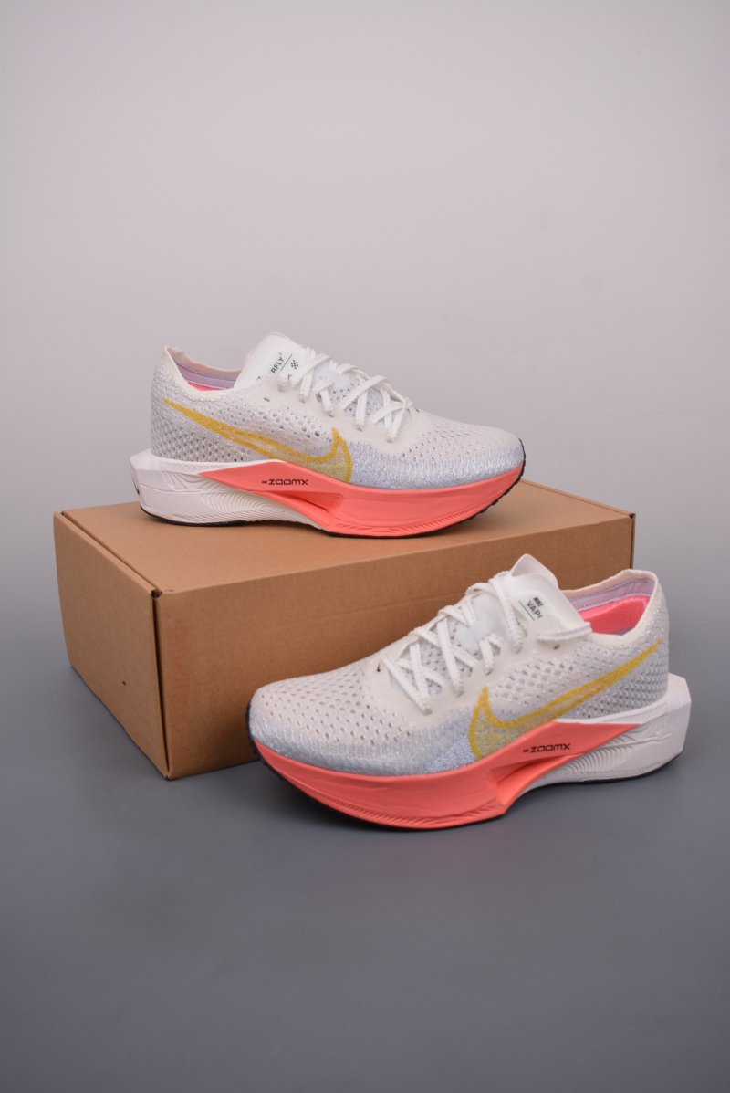 Nike ZoomX Vaporfly Next%3 view