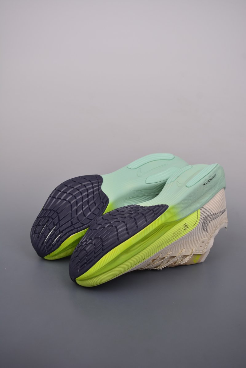 Nike ZoomX Vaporfly Next% view