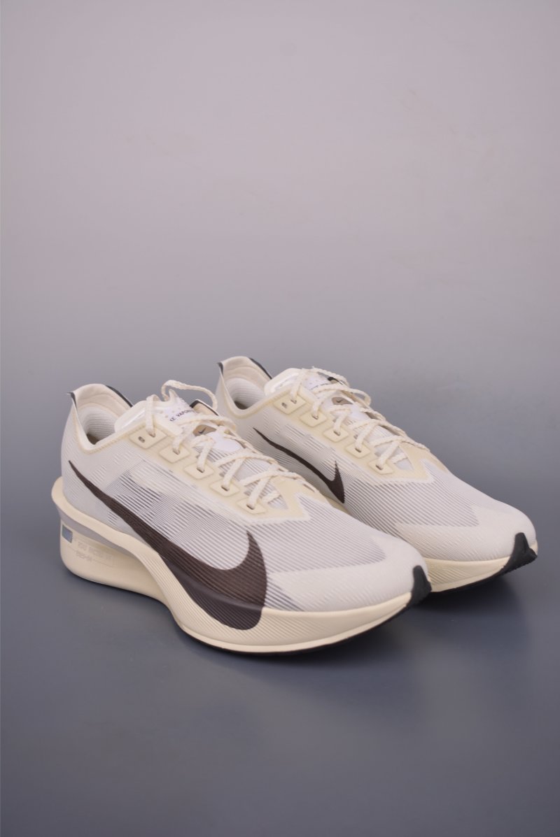 Nike ZoomX Vaporfly Next%4