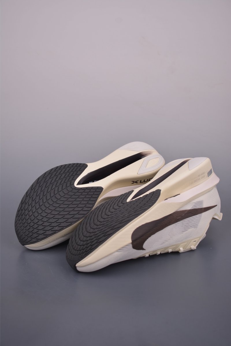 Nike ZoomX Vaporfly Next%4 view