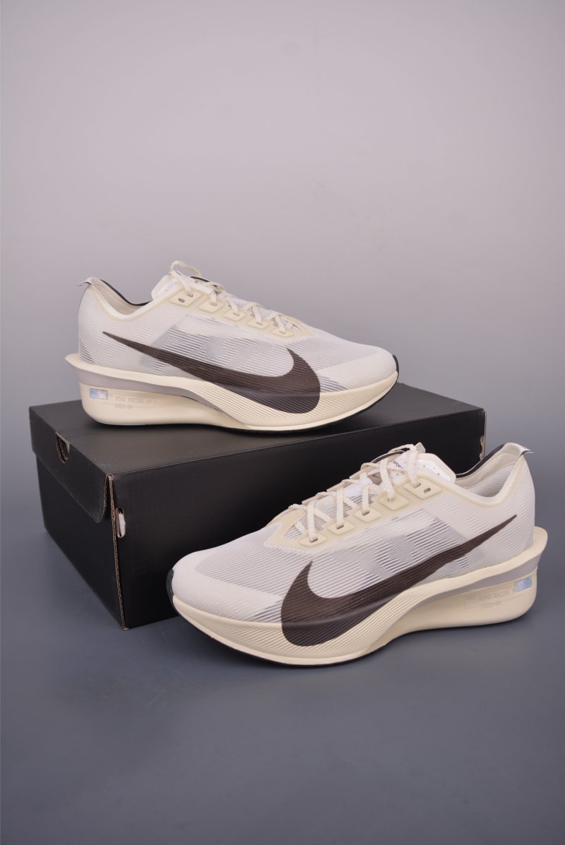 Nike ZoomX Vaporfly Next%4 view