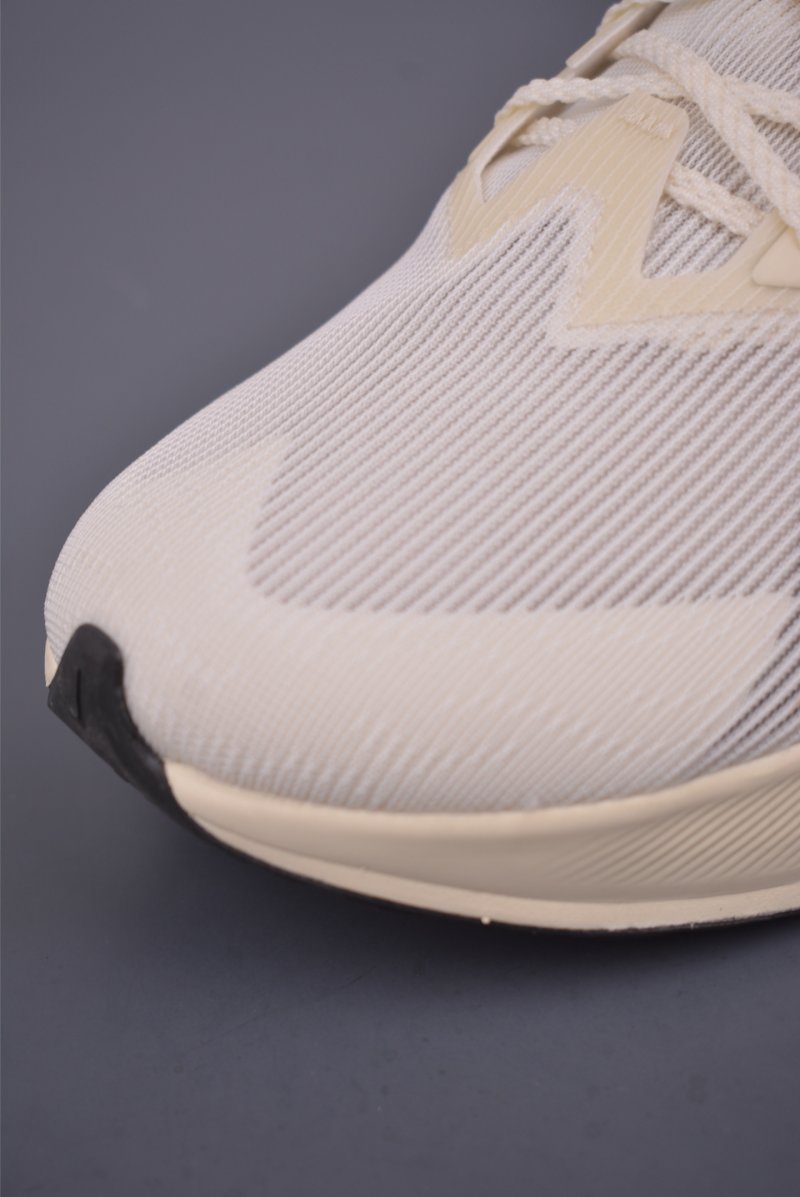 Nike ZoomX Vaporfly Next%4 view